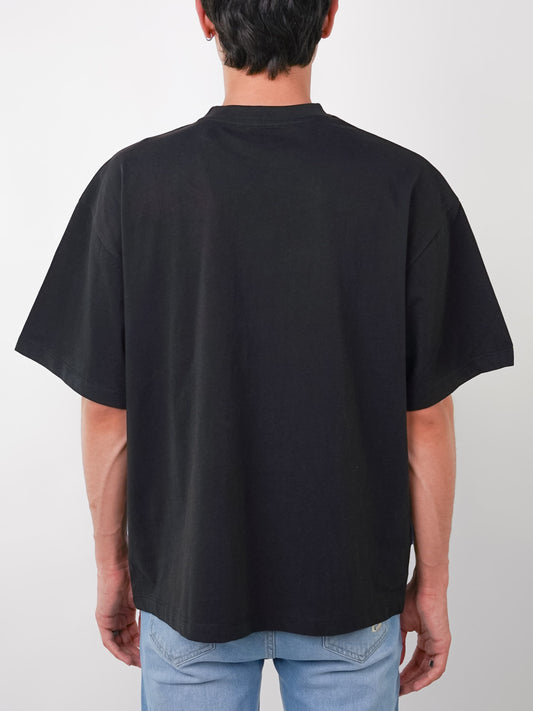 PLAIN | BLACK TEE