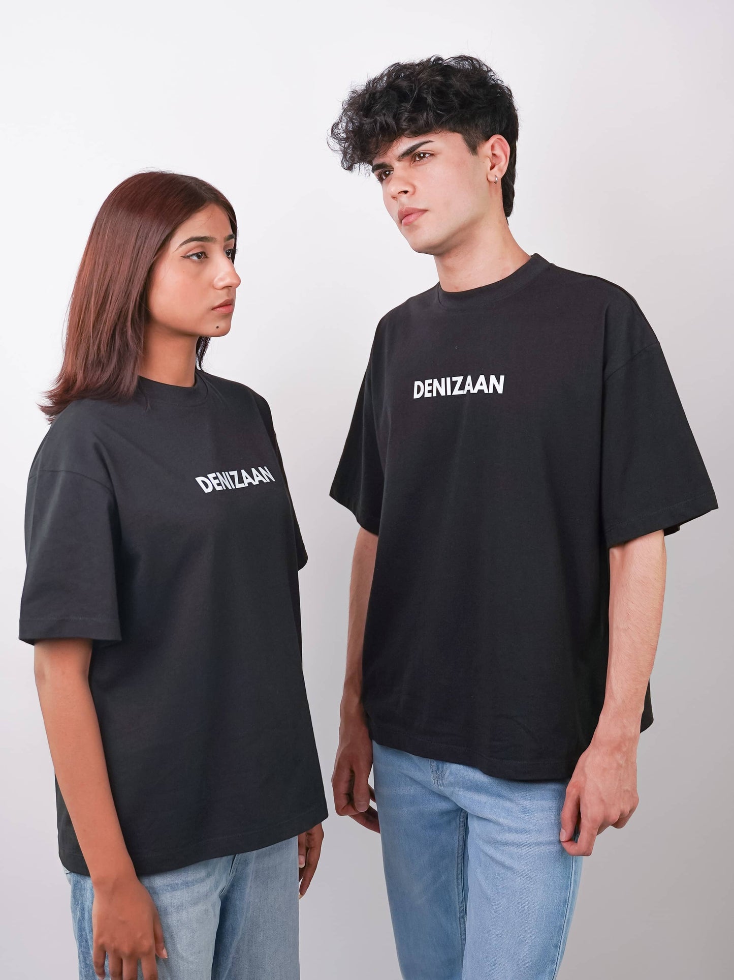 QALEENKAAR | BLACK TEE