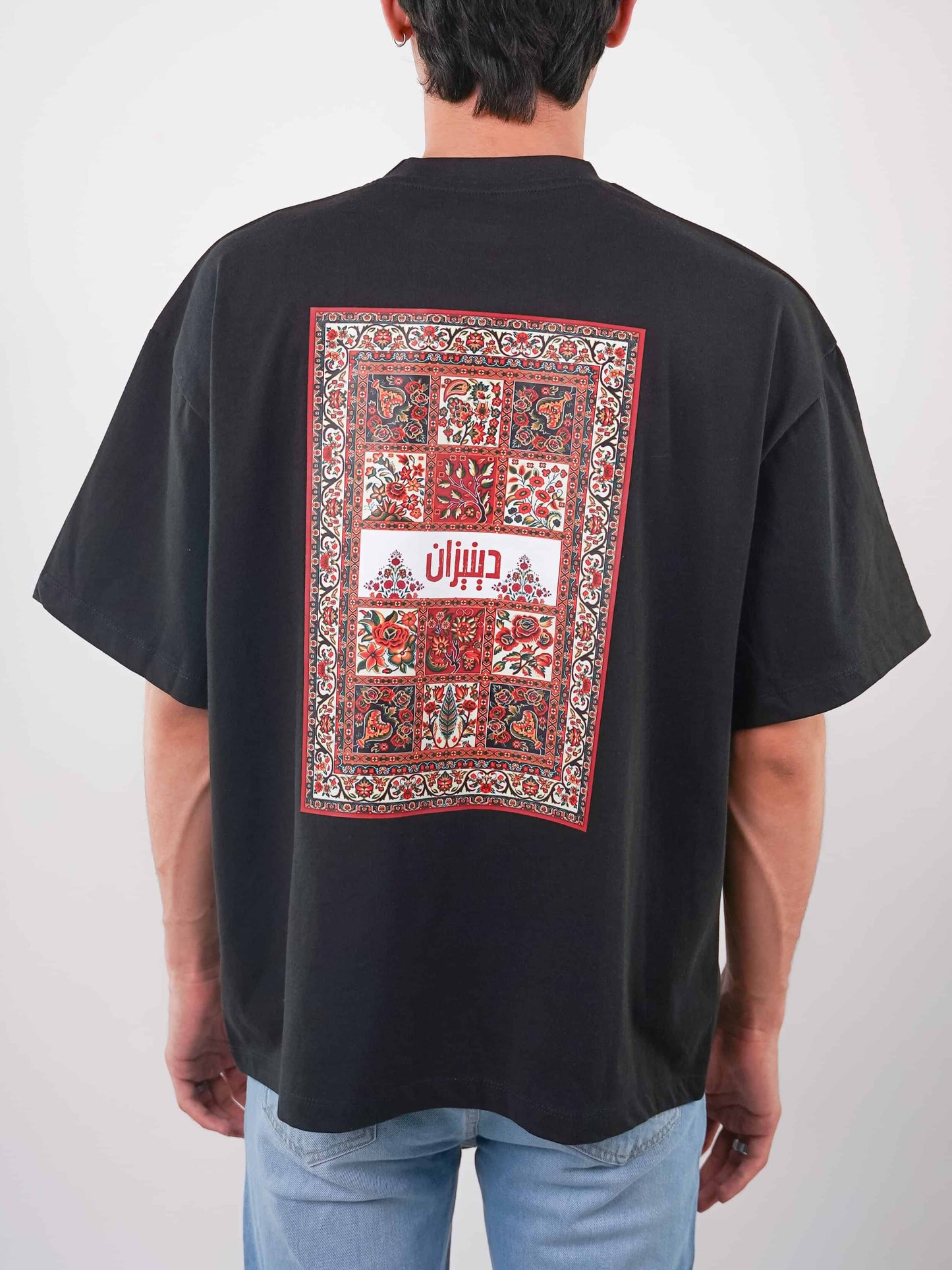 QALEENKAAR | BLACK TEE