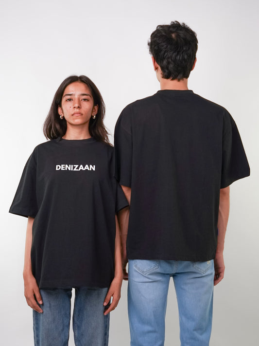 PLAIN | BLACK TEE